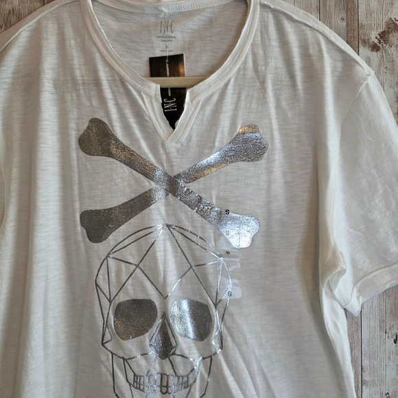 Men's INC International Concepts T-shirt Size S White Skull Graphic - Picture 2 of 6